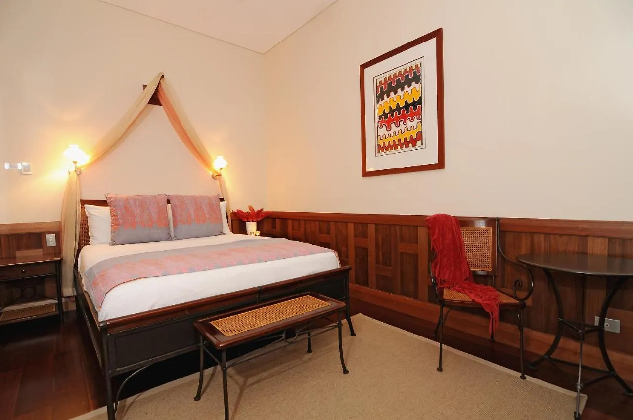 Villa Empat Puluh Dua Port Douglas