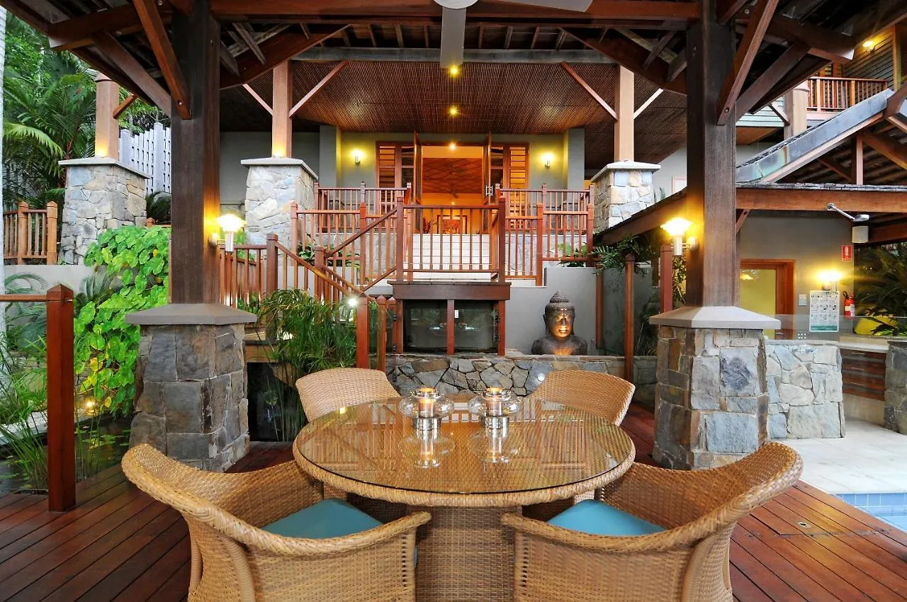 Villa Empat Puluh Dua Port Douglas Australia